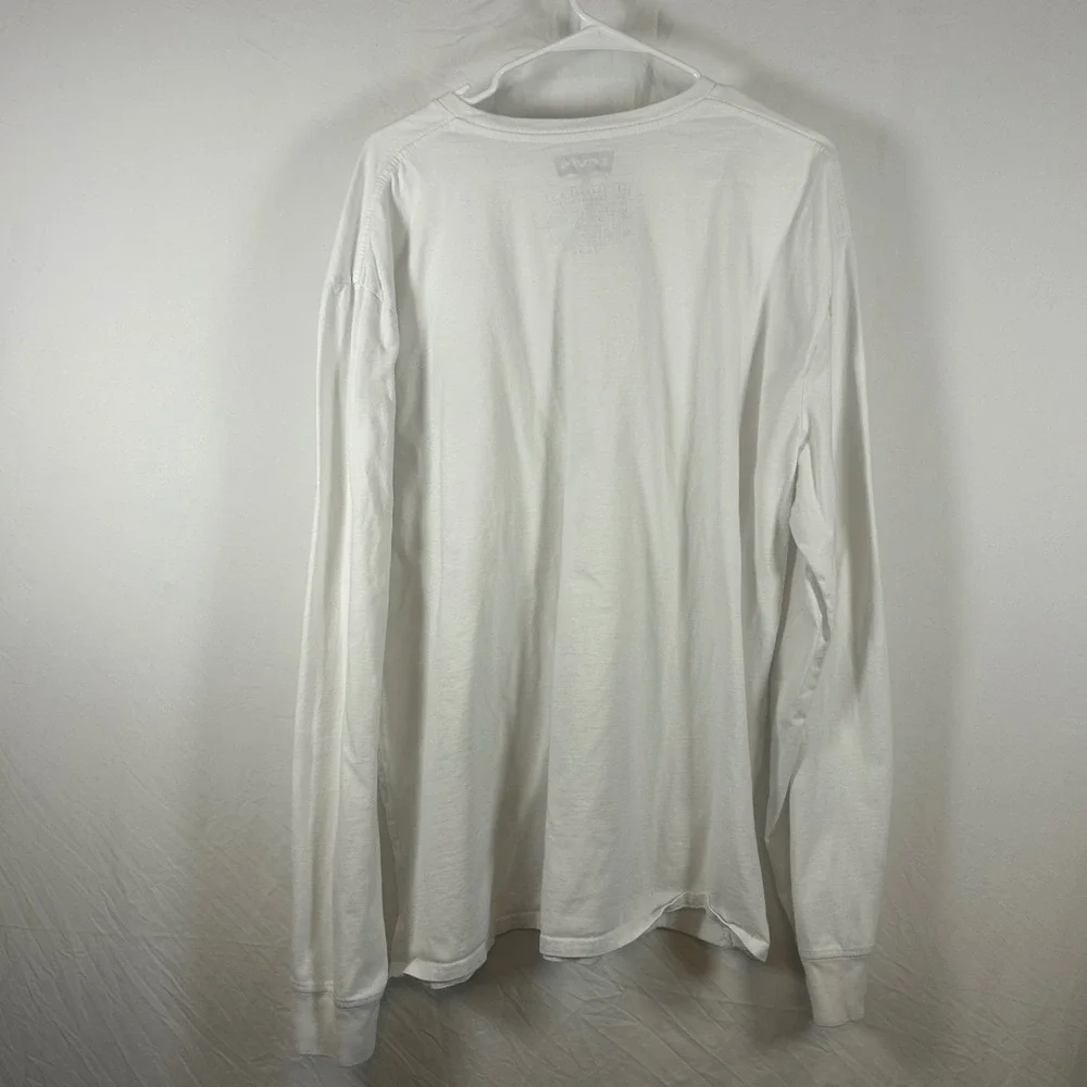 Levis Strauss and Co Mens XXL White Long Sleeve Graphic Tee Pine Tree 3LGLK2247D